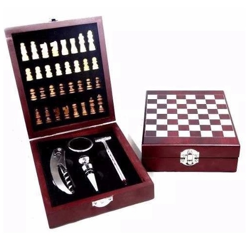 Jogo de xadrez pequeno e kit vinho com 4 acessório